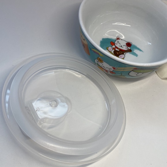 Bowl with lid  NWT!, microwaveable for lunch, food storage, Kawaii Asian design - Picture 3 of 16